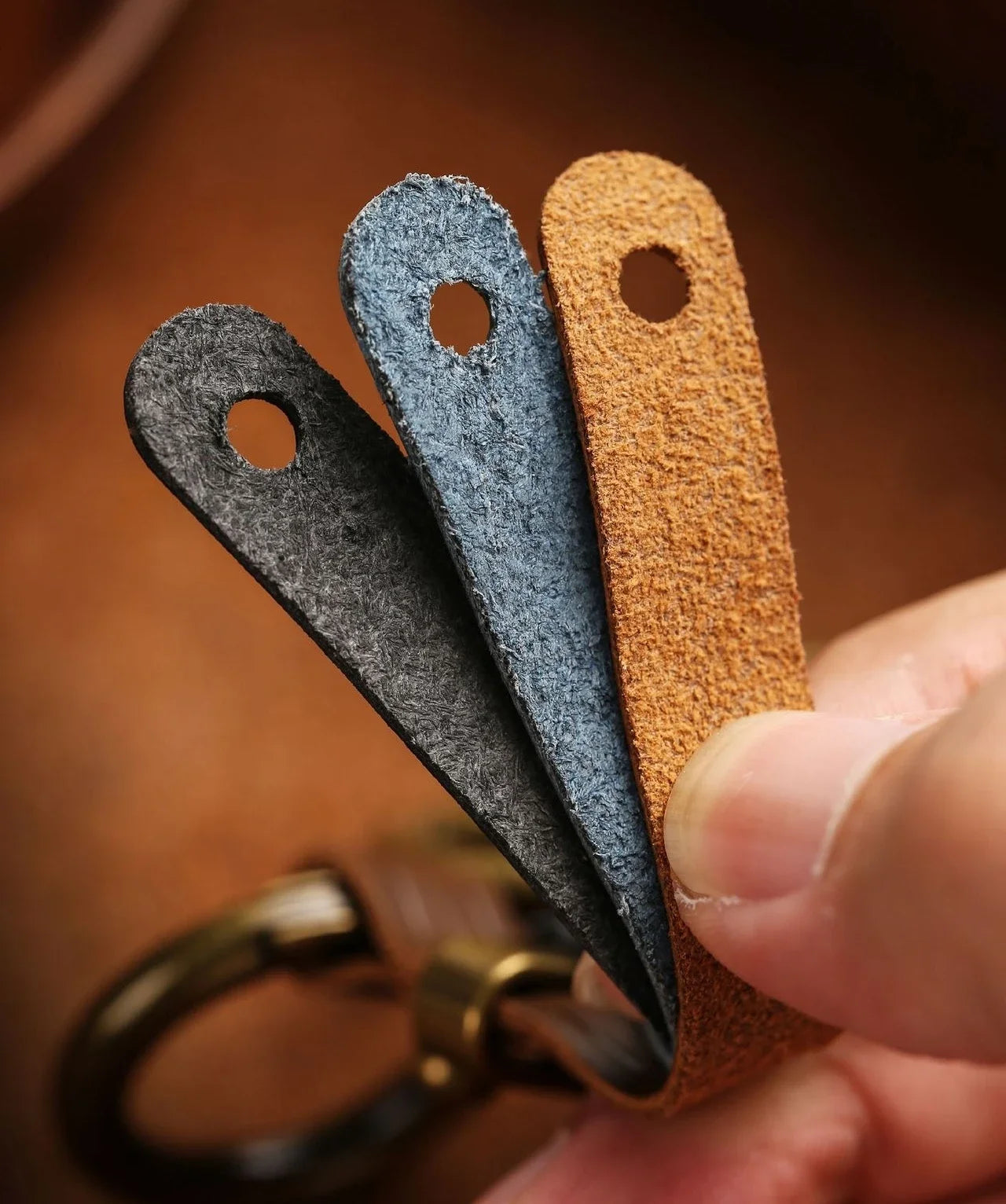Universal Car Key Holder Ring | Anti-Loss Leather Strap for Jeans | Premium Genuine Leather & Alloy | Secure Clip for Car Keys